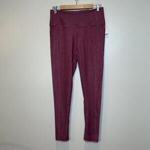 NWT Victoria’s Secret Incredible Essential Legging 28” Inseam Pink Women’s Sz 12